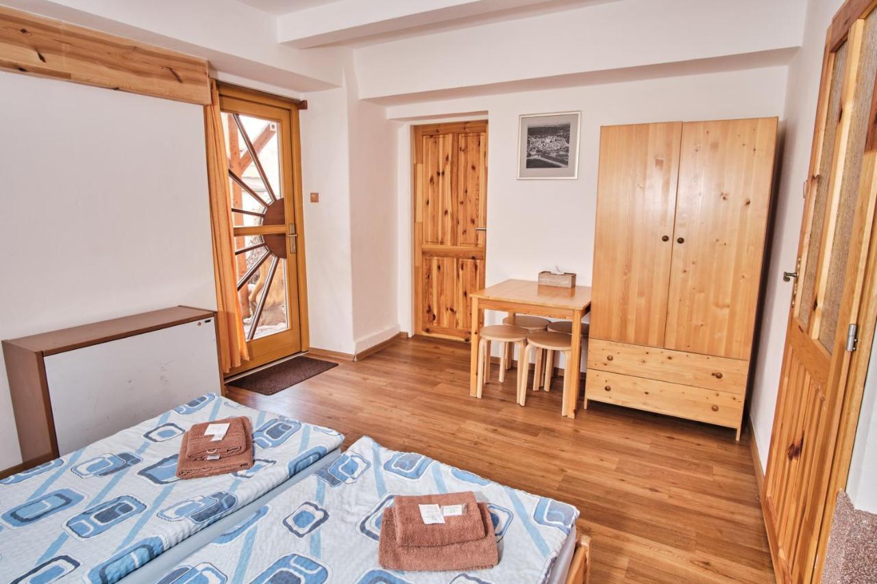 Strnadovsky Mlyn Hotel Jesenice  Kültér fotó