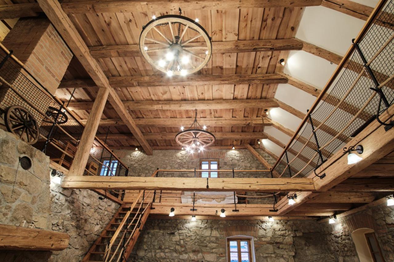 Strnadovsky Mlyn Hotel Jesenice  Kültér fotó