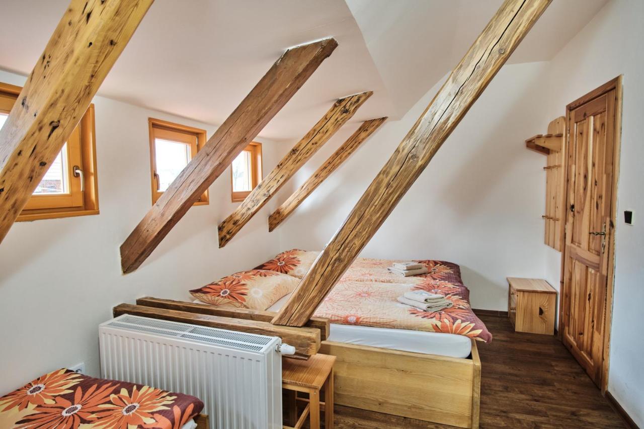 Strnadovsky Mlyn Hotel Jesenice  Kültér fotó